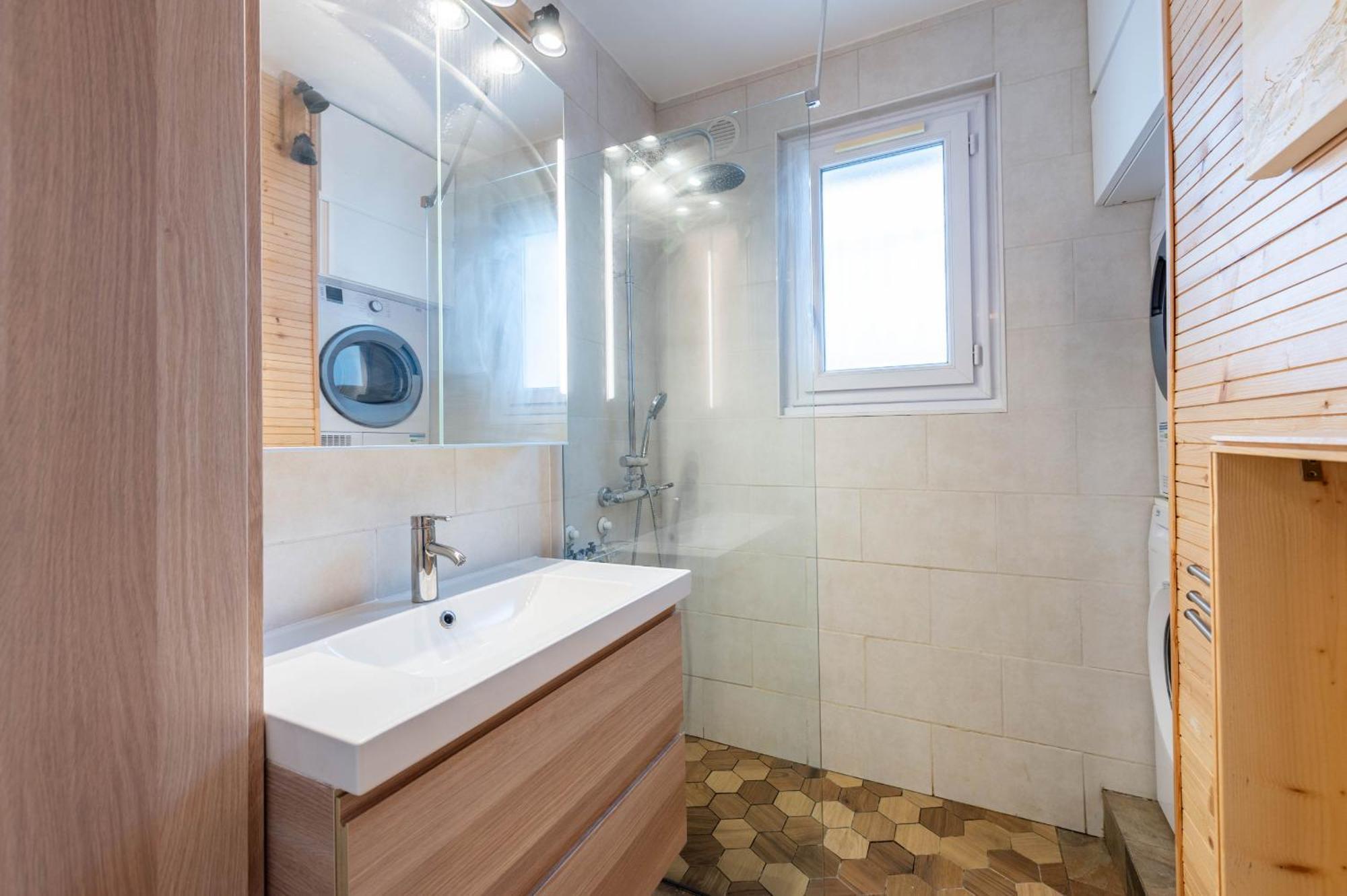 Smartstay Hirondelles - Annecy Luaran gambar